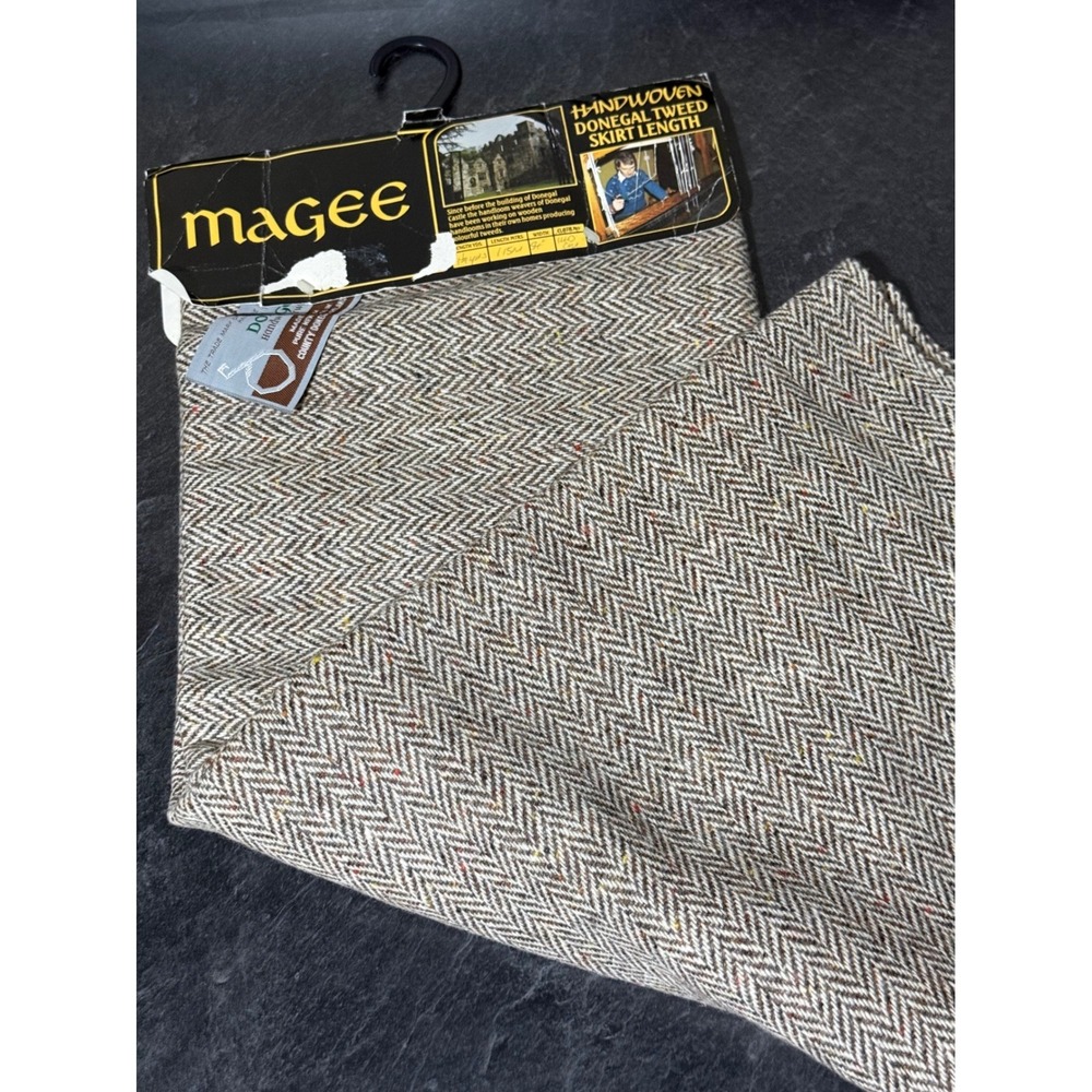 Magee Handwoven Donegal Tweed Fabric Pure 1 1/4 yd. New Wool Herringbone Ireland